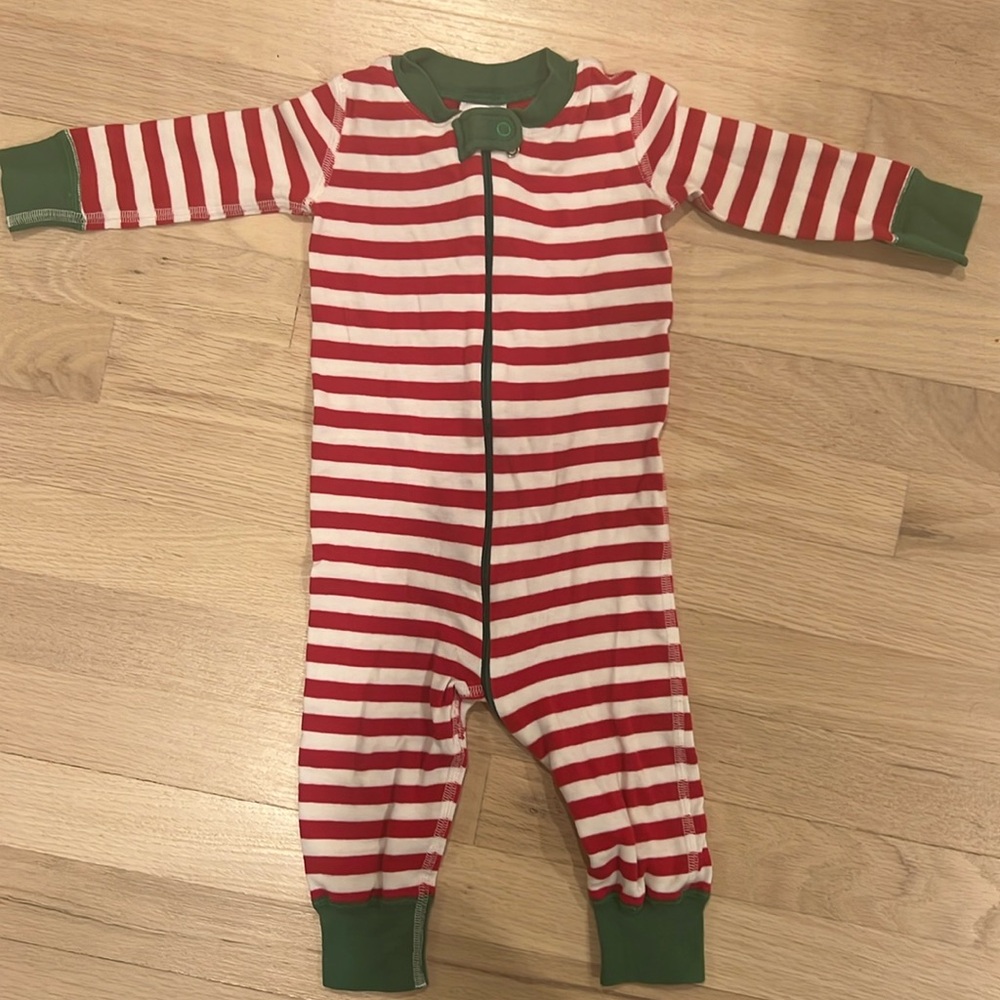 Hanna Andersson Christmas red and green stripes zipper footless pajamas 9-18 mos